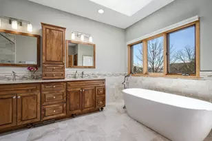 7819 Loch Glen Dr, Lakewood, IL 60014 - Photo 15