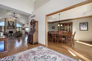 7819 Loch Glen Dr, Lakewood, IL 60014 - Photo 5