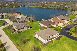 7819 Loch Glen Dr, Lakewood, IL 60014 - Photo 33