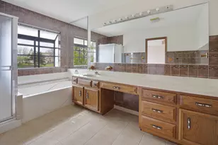 1274 Biscayne Dr, Elk Grove Village, IL 60007 - Photo 25