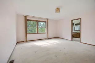 1274 Biscayne Dr, Elk Grove Village, IL 60007 - Photo 23