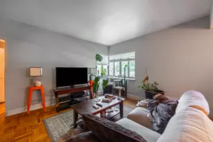 5060 N Marine Dr, Chicago, IL 60640 - Photo 9