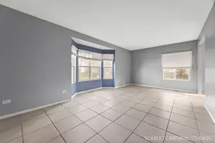 1190 Delta Dr, Elgin, IL 60123 - Photo 3