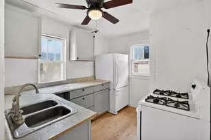 1126 Ashland Ave, Rockford, IL 61101 - Photo 7