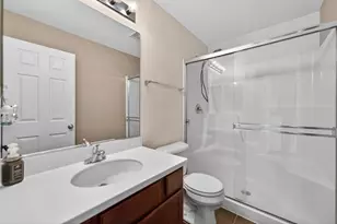 696 Vine St, Hampshire, IL 60140 - Photo 9