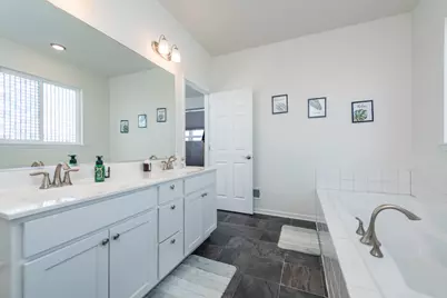 2214 Truman Trail, McHenry, IL 60051 - Photo 21