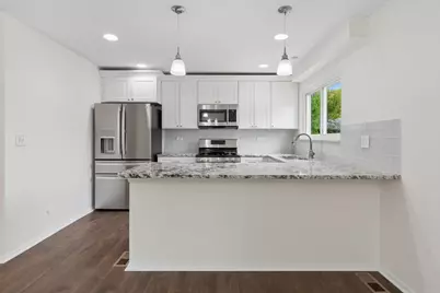 16 Wintergreen Court, Woodridge, IL 60517 - Photo 9