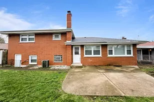 1118 E 169th St, South Holland, IL 60473 - Photo 5