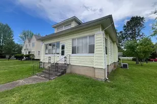 409 E Everett St, Marion, IL 62959 - Photo 3
