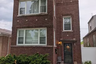 554 E 103rd Pl, Chicago, IL 60628 - Photo 1