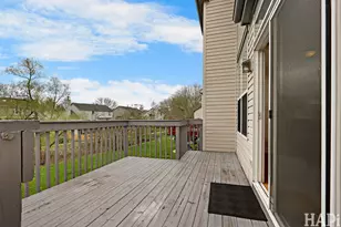 1901 Barnhill Dr, Mundelein, IL 60060 - Photo 9