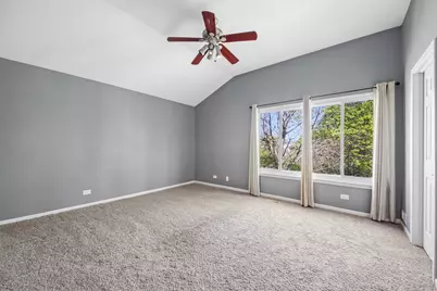 254 W Holly Court, Round Lake, IL 60073 - Photo 19