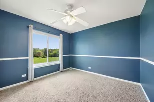 254 W Holly Ct, Round Lake, IL 60073 - Photo 27