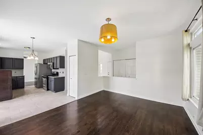 254 W Holly Court, Round Lake, IL 60073 - Photo 9