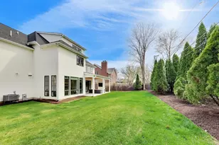 910 Allmen Ave, Hinsdale, IL 60521 - Photo 49