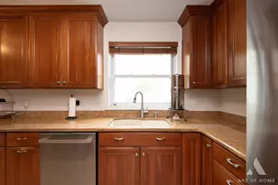 348 N Schiller St, Palatine, IL 60067 - Photo 11