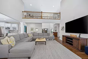 4211 Chinaberry Ln, Naperville, IL 60564 - Photo 19