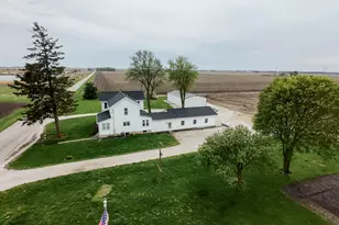 11323 N 1500 E Rd, Pontiac, IL 61764 - Photo 3