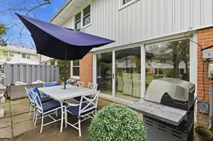3 Robin Hood Ln, Northfield, IL 60093 - Photo 27