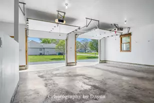 370 W Seneca Ave, Bonfield, IL 60913 - Photo 5