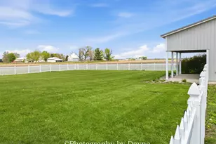 370 W Seneca Ave, Bonfield, IL 60913 - Photo 13