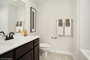 272 Masters Dr, Addison, IL 60101 - Photo 13