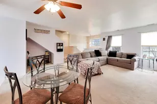 1276 Shamrock Ln, Pingree Grove, IL 60140 - Photo 3