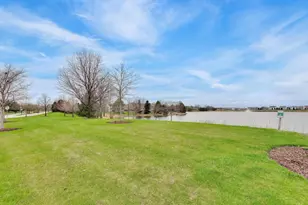 1276 Shamrock Ln, Pingree Grove, IL 60140 - Photo 29