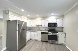 206 Raupp Blvd, Buffalo Grove, IL 60089 - Photo 3