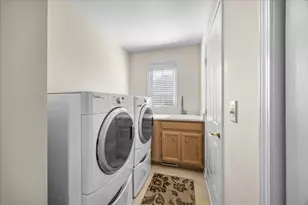 1692 Sauk Dr, Batavia, IL 60510 - Photo 25