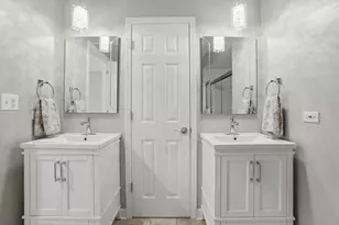 5701 Churchill Ln, Libertyville, IL 60048 - Photo 29
