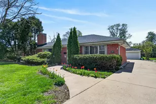 1931 Oakwood Rd, Northbrook, IL 60062 - Photo 1