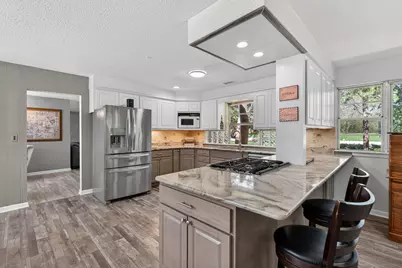 1931 Oakwood Road, Northbrook, IL 60062 - Photo 9