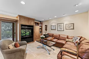 2728 Old Glenview Rd, Wilmette, IL 60091 - Photo 11