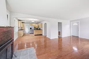 1426 N Harrison St, Algonquin, IL 60102 - Photo 9