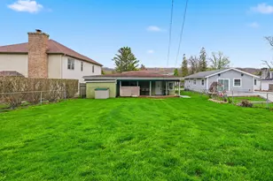 1426 N Harrison St, Algonquin, IL 60102 - Photo 25