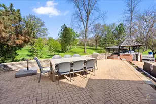 822 Coventry Ln, Oak Brook, IL 60523 - Photo 19