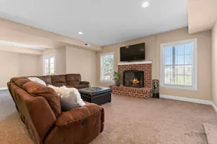 18 Tournament Dr N, Hawthorn Woods, IL 60047 - Photo 53