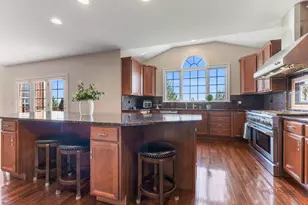 18 Tournament Dr N, Hawthorn Woods, IL 60047 - Photo 27