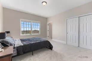 18 Tournament Dr N, Hawthorn Woods, IL 60047 - Photo 43