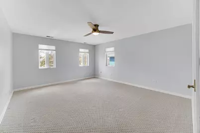 1915 Dewey Avenue, Evanston, IL 60201 - Photo 13
