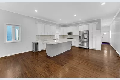1915 Dewey Avenue, Evanston, IL 60201 - Photo 3
