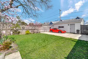 1915 Dewey Ave, Evanston, IL 60201 - Photo 21