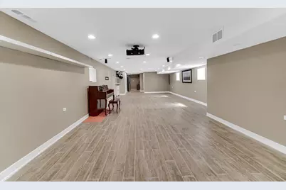 1915 Dewey Avenue, Evanston, IL 60201 - Photo 17