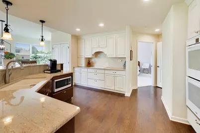 1126 Oak Point Court, Antioch, IL 60002 - Photo 11