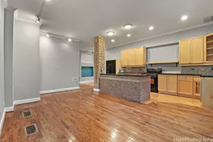 1228 N Noble St, Chicago, IL 60642 - Photo 11