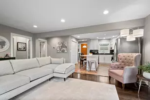 7027 Foster St, Morton Grove, IL 60053 - Photo 5