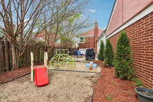 245 Amherst Ave, Des Plaines, IL 60016 - Photo 29