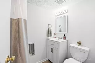 2207 Kirchoff Rd, Rolling Meadows, IL 60008 - Photo 15