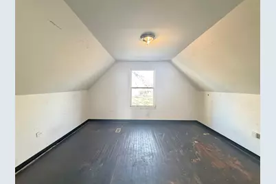 7939 S Escanaba Avenue, Chicago, IL 60617 - Photo 17